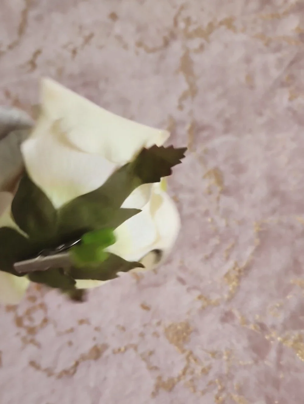 HAIR CLIP | Ivory Artificial Rose Hair Clip - Picture 6 of 15